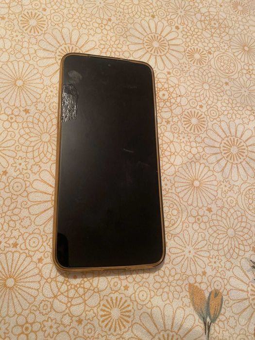 Vând Motorola edge 30 neo 128 GB memorie și 8 GB RAM fisurat