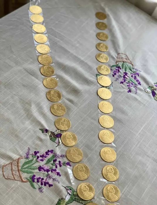 Vând Monede placate cu aur de 24k  1/1 cu cele originale