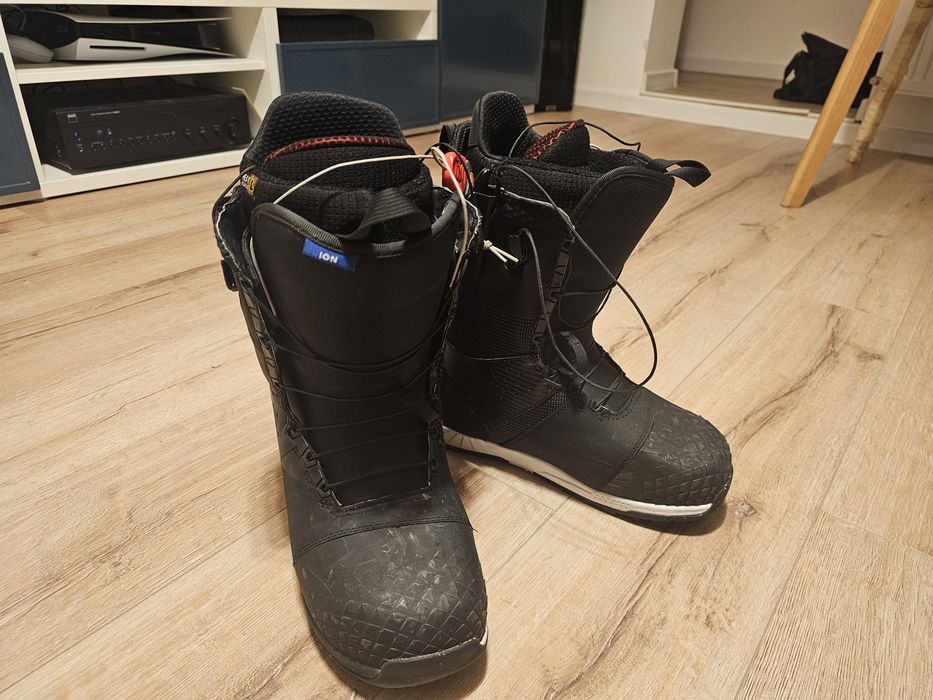 Buți (Boots) snowbord Burton, model ION