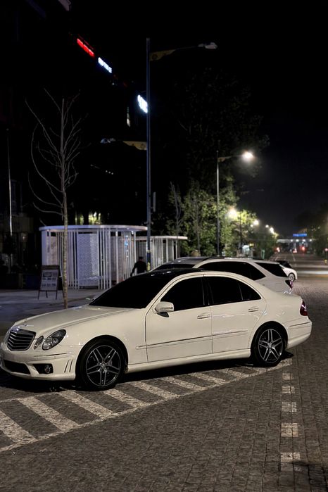 Mercedes benz W211 E350