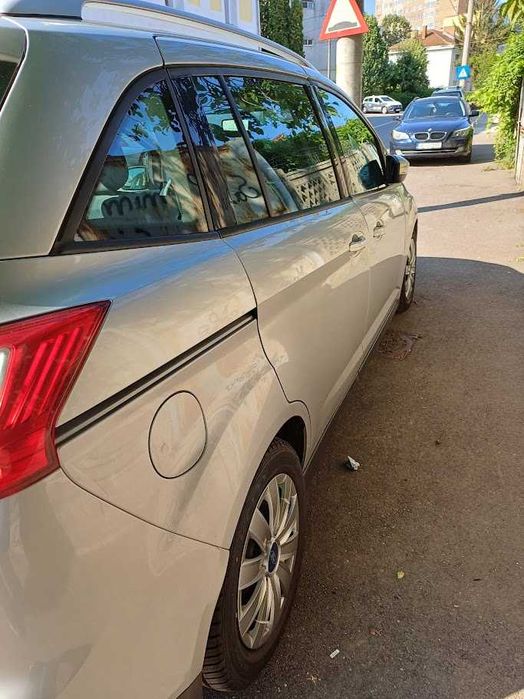 Ford grand C max 1,6 tdci