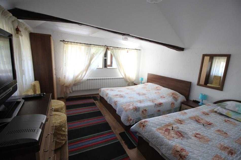 13451 -Истинско Бижу