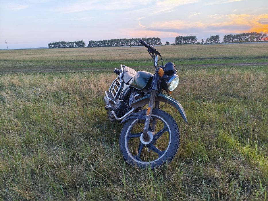 Мотоцикл 200 куб