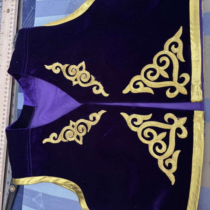 Костюм национальный