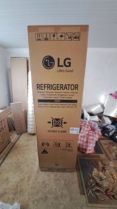 Холодильник LG серый