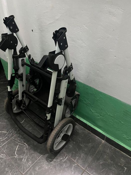 Продам детскую коляску