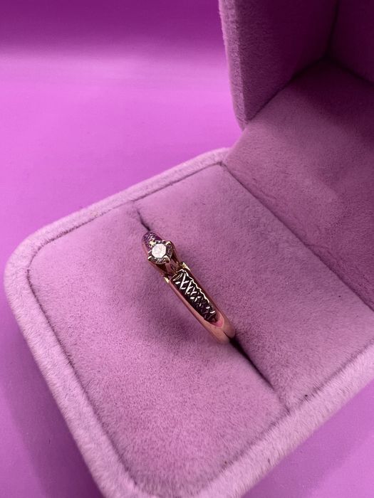 Продам золотое кольцо.