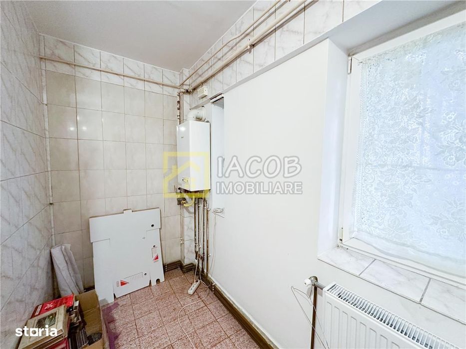 Garsoniera de inchiriat – ideala pentru birou | Zona Colegiului „Gheor