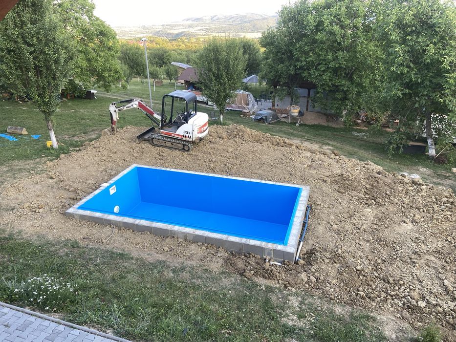 Piscina / ciubar