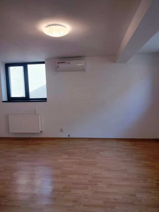 Apartament de închiriat