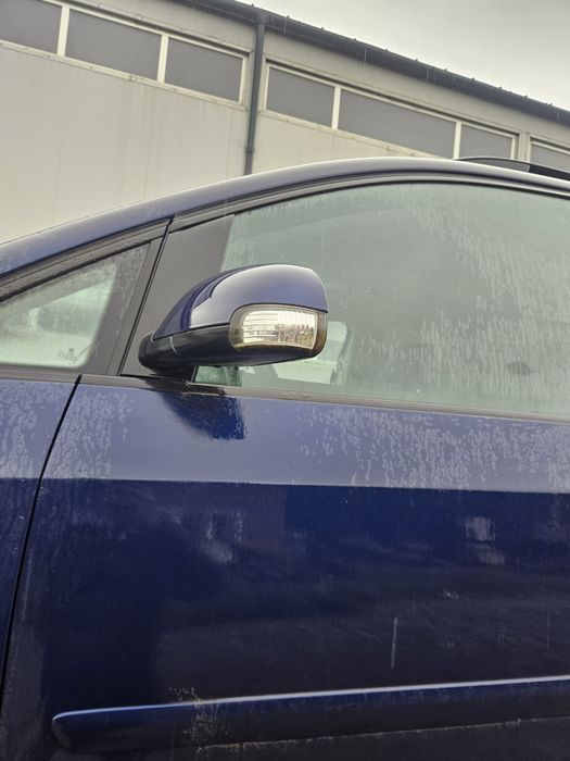 Oglinda stanga Vw touran an 2005