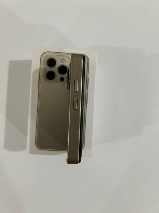 Продам Айфон 15 про Макс мини