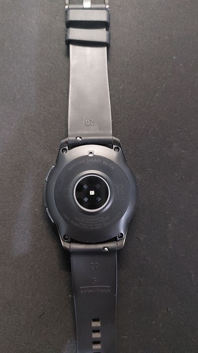 Часы Galaxy Watch SM-R810