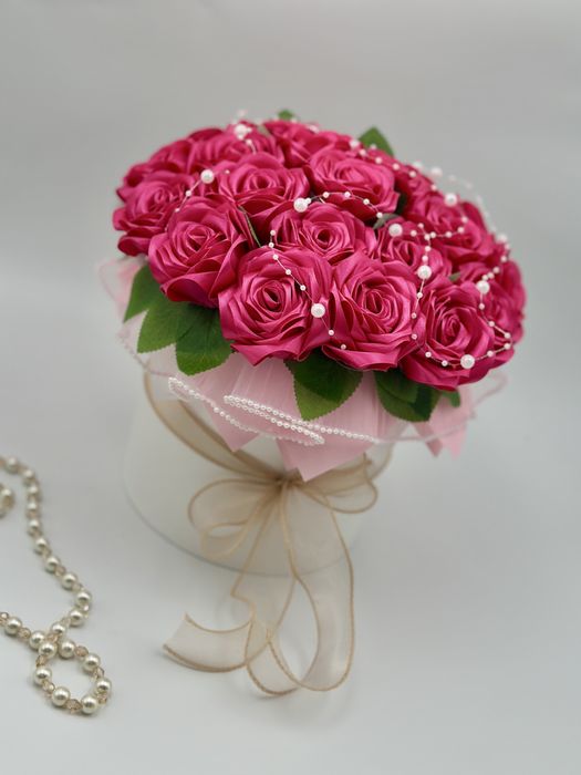 Цветы из атласных лент