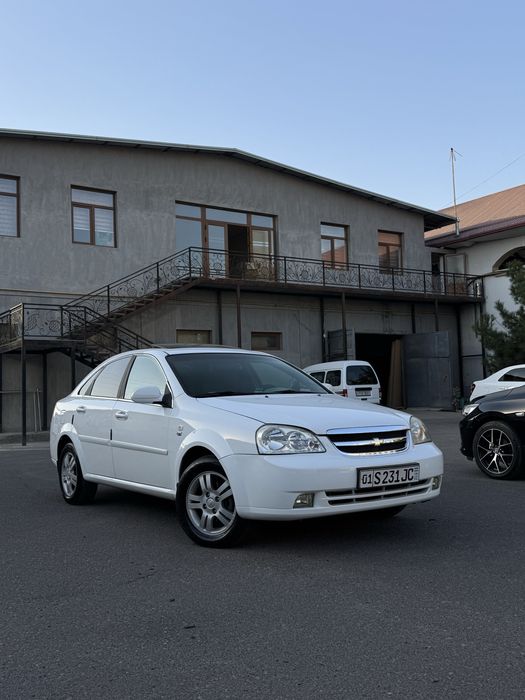 Lasseti 1,6   Sotiladi Obmenam bor