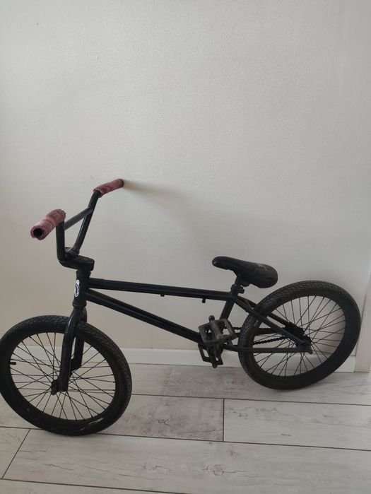 Продам велосипед bmx haro