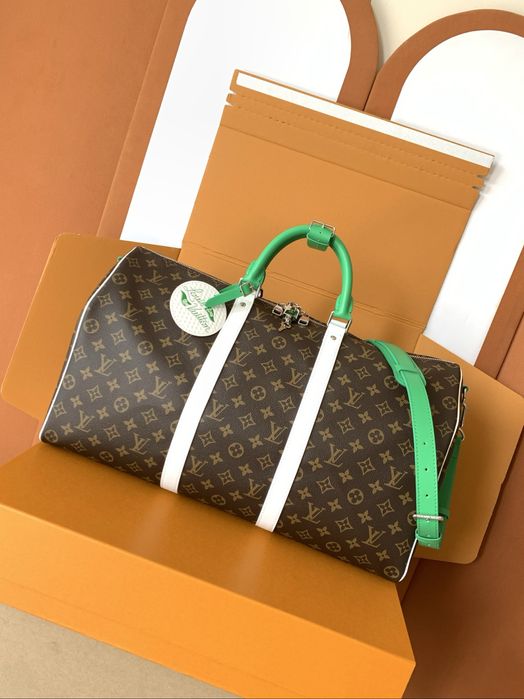 Geanta Louis Vuitton , calitate premium , pe comanda , noua