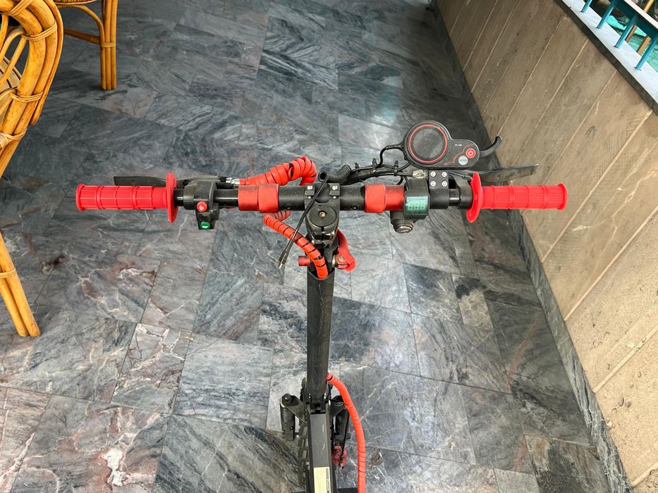 Электро самокат KUGO M4