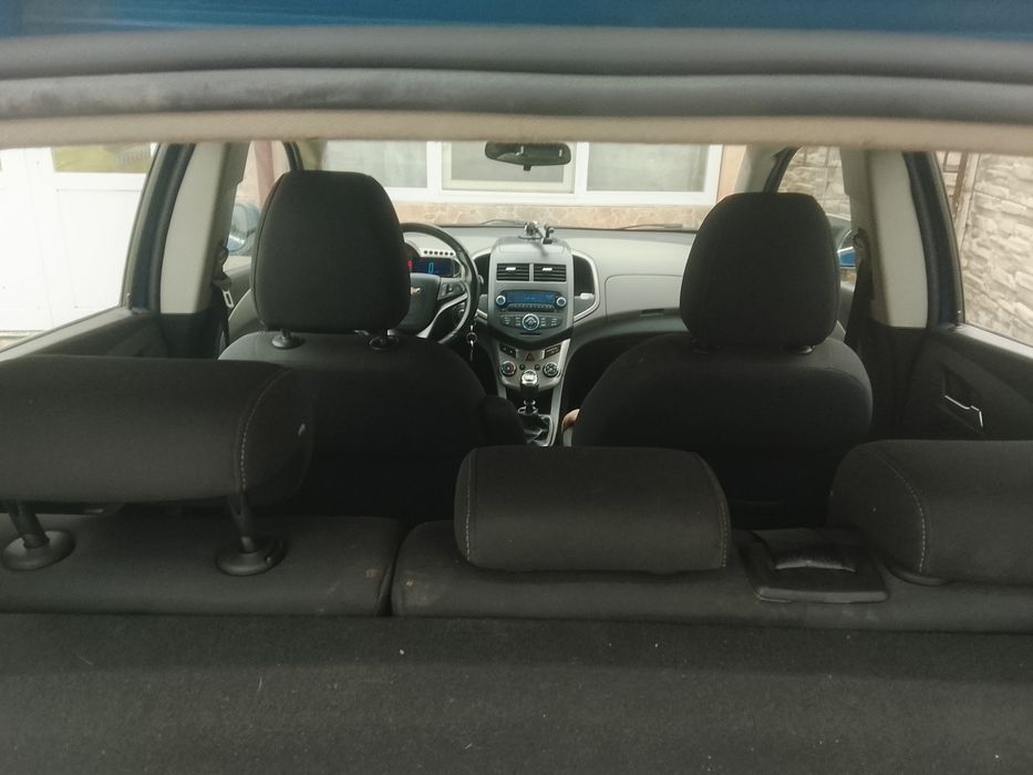 Vând Chevrolet Aveo 2011