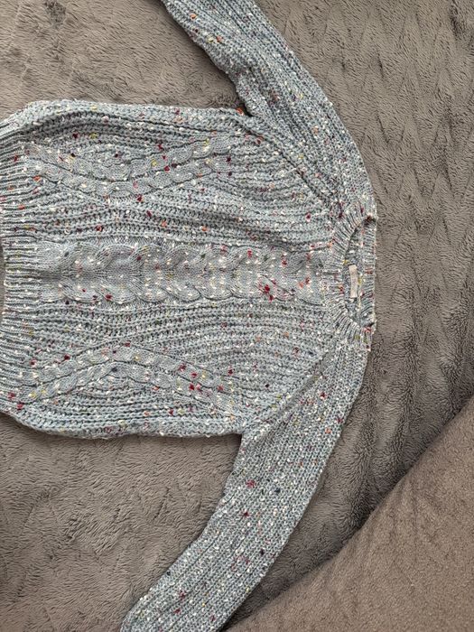 Продам      свитер