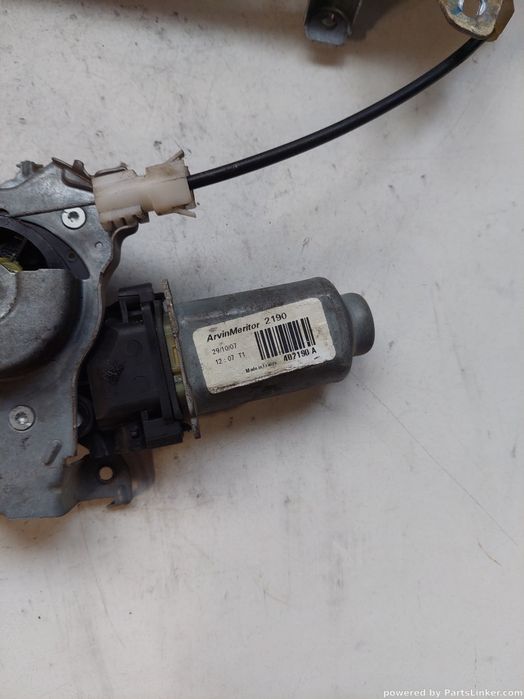 Motoras Macara Geam Dreapta Spate Nissan Qashqai / Qashqai +2 I (J10,