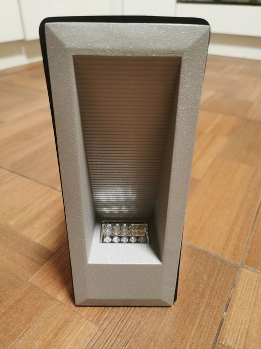 Lampi/spoturi led lumina alba/rosie ambientala/veghe