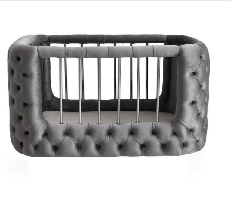 Vand patut din catifea facuta la comanda