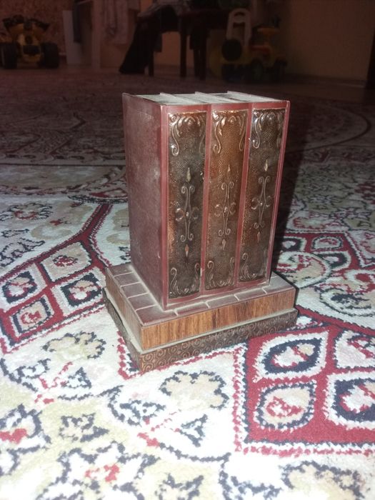 Продам ретро сигаретницу