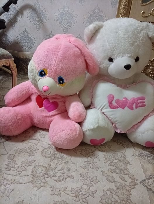 Chiroyli yumshoq oyinchoq