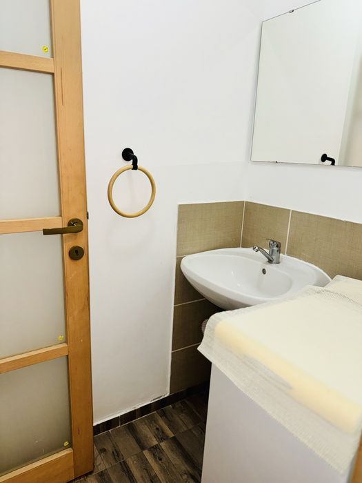 Cazare muncitori Brasov -parcare si utilitati incluse 50 lei