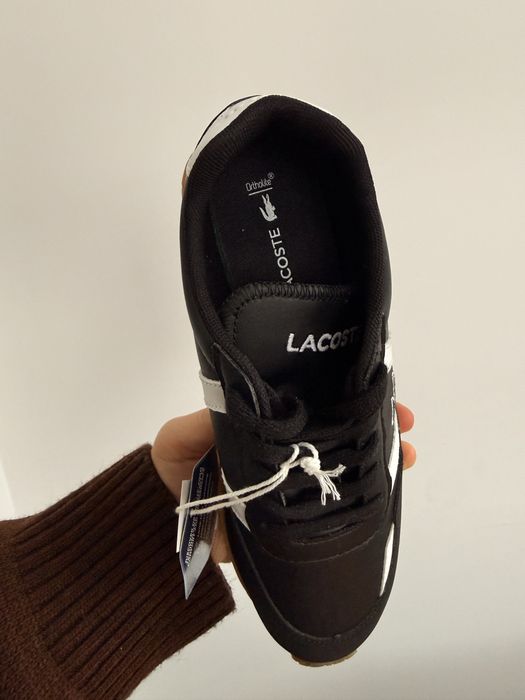 Adidasi Lacoste cu eticheta - damă