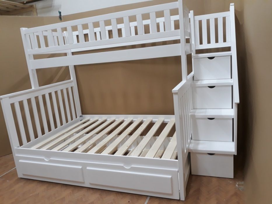 TRANSPORT GRATUIT.Pat etajat-supraetajat,cu 5 locuri.Cod 3701