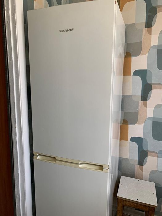 Холодильник 2-х камерный