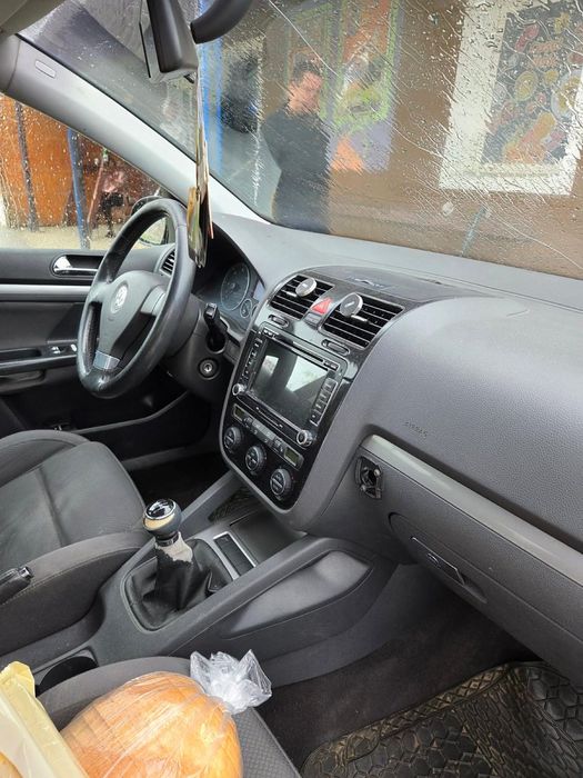 De vanzare golf 5