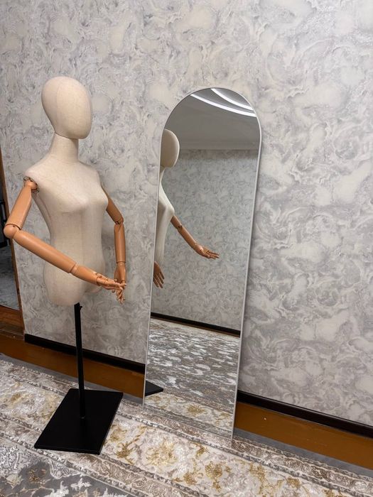 Tikuvchilar uchun Oyna Va Maniken sotiladi 2ta qo'li yechiladi
