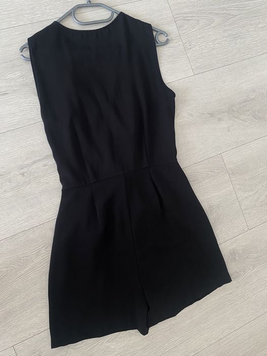 Salopeta zara noua, pantalon scurt eleganta marime S