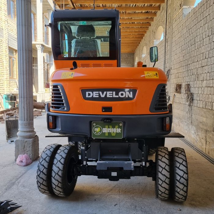 Экскаватор Develon DX60W eco 2025