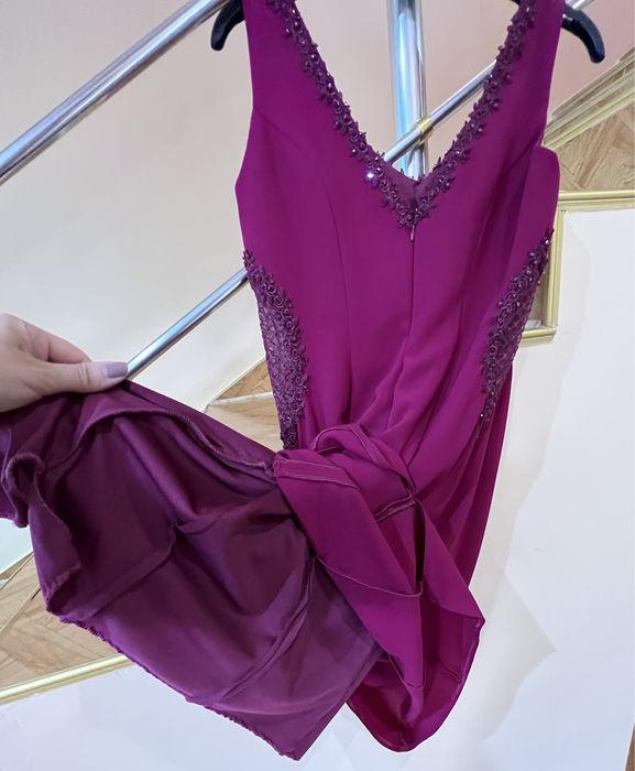 Официална рокла