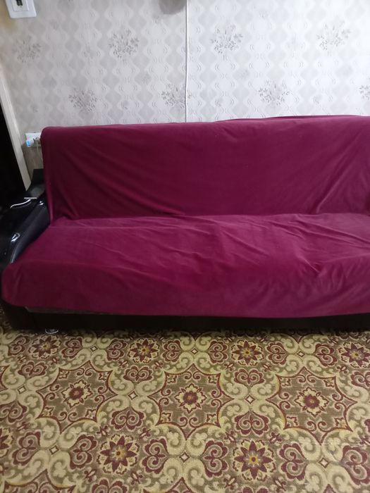 Продам покрывало на диван и два кресла.