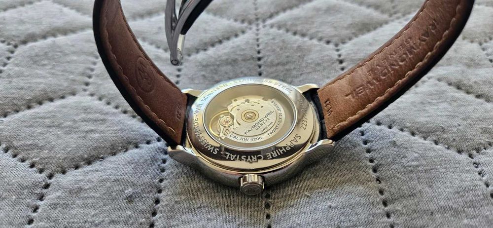 Часовник RAYMOND WEIL в гаранция
