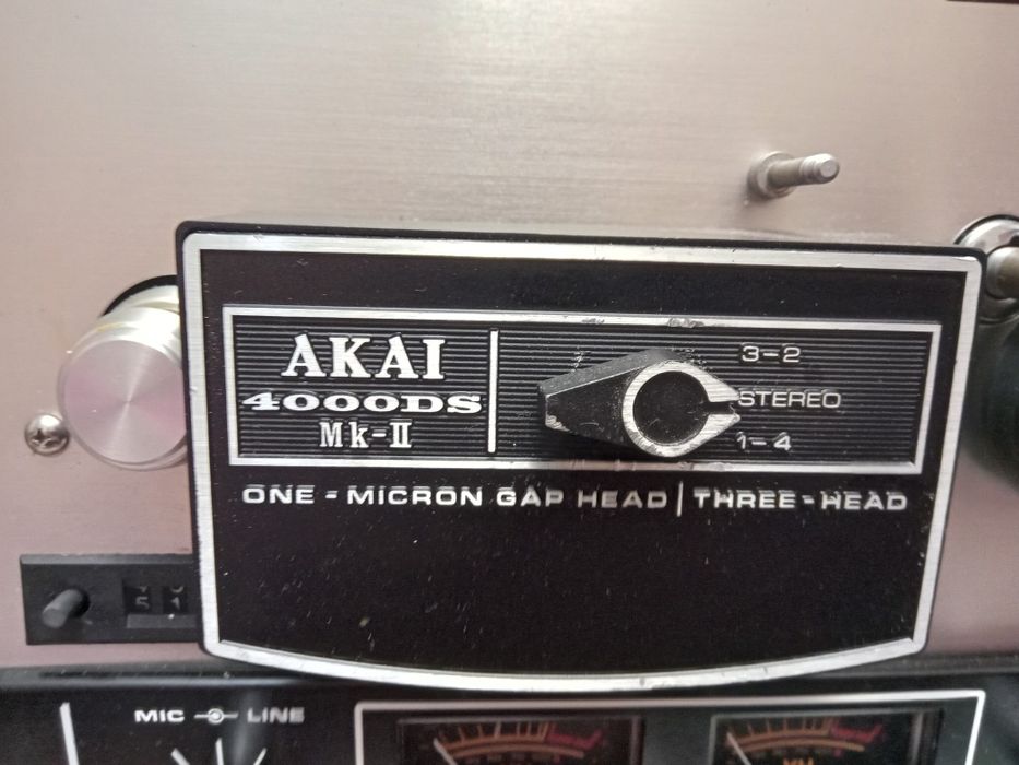 Magnetofon Akai 4000DS MK ll