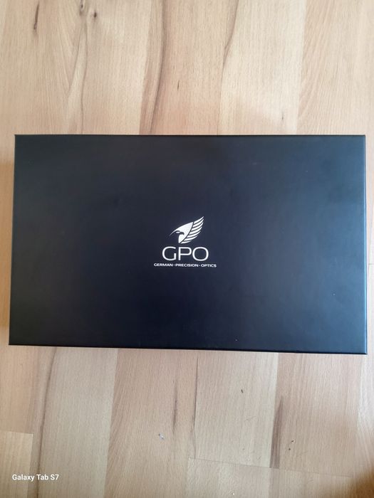 Бинокъл GPO Passion ED 10x42