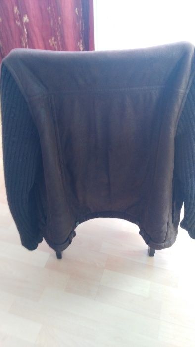 Haina calduroasa Geaca iarna marca Zara captusala blana sintetica