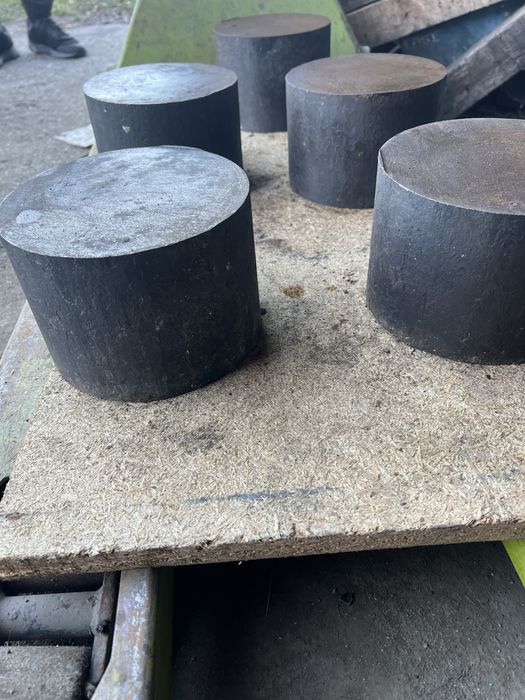 Role, fier plin, otel, bloc rotund diametru -180 mm cu  120 mm, lungim