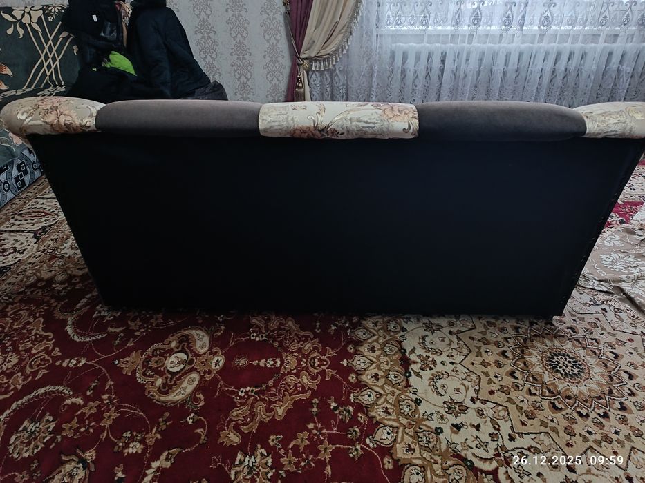 Продам диван раздвижной
