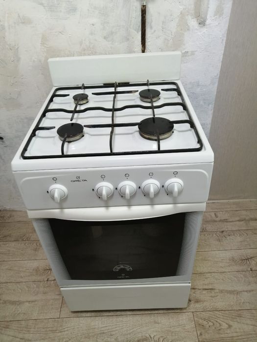 Продам газовую плиту