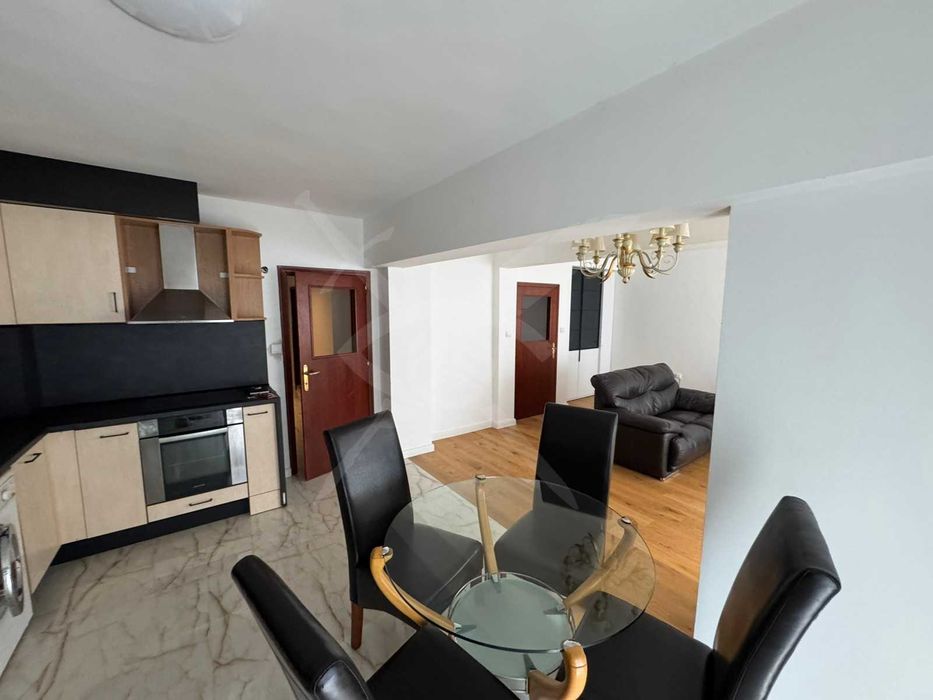 Тристаен апартамент във Възраждане 89545