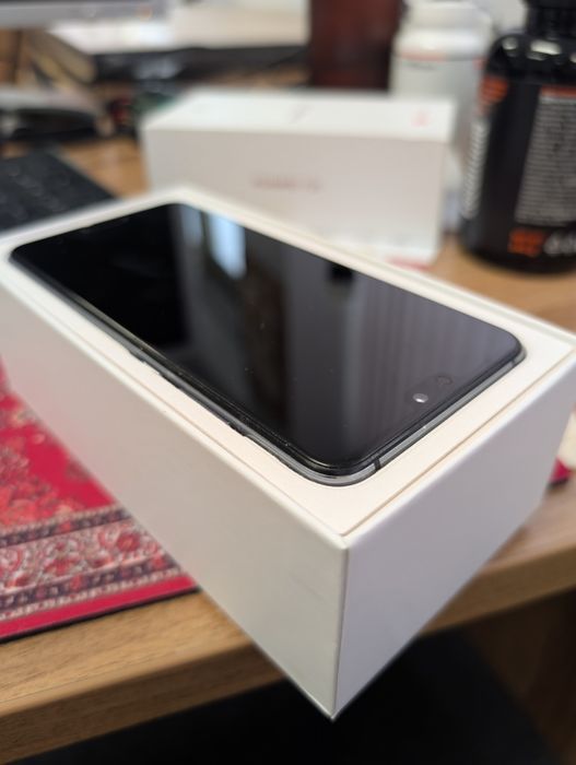 Huawei p20 128gb 4gb ram.