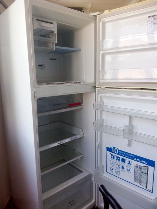 Продается холодильник