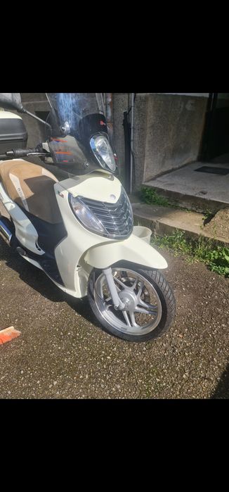 Malaguti Centro Скутер 125 кубика 125куб